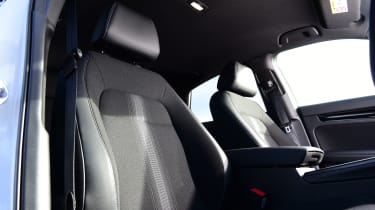 Honda Civic - front seats