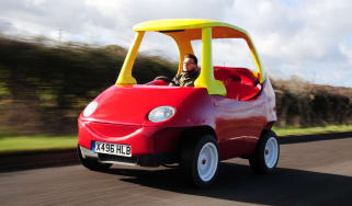 Cosy Coupe replica road