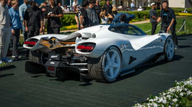 Coche superdeportivo Nilu 27 car