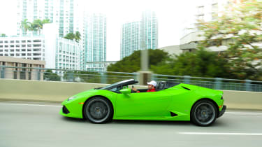 Lamborghini Huracan LP 610-4 Spyder - side on