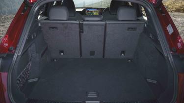 Audi Q5 - boot, seats up with tonneau cover removed