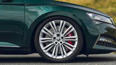 Skoda Superb Sleeper Edition - wheel