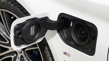 BMW 530e - charging port