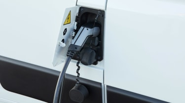 Citroen e-Relay - plugged in