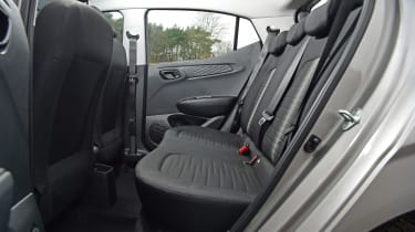 Hyundai i10 - rear seats