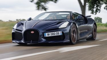 Bugatti Mistral - front tracking