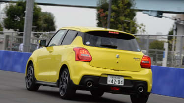 Suzuki Swift Sport - rear cornering
