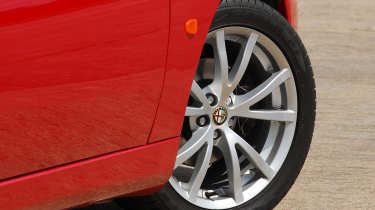Alfa Romeo Spider - wheel
