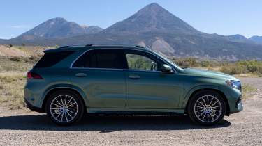 Mercedes GLE - side