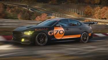 Genesis G70 Track Day Special Concept - side action