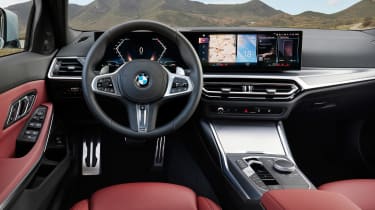 BMW 3 Series - dash