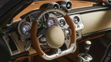 Pagani Utopia Roadster - steering wheel