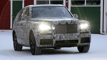 Rolls Royce cullinan suv spy shot 