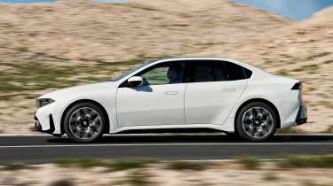 BMW i3 50 xDrive - side profile