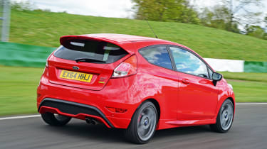 Ford Fiesta ST Mountune - rear tracking