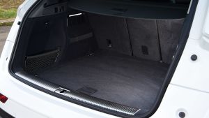Audi Q5 40 TDI - boot