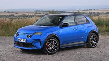 Alpine A290 - front static