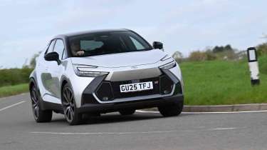 Toyota C-HR - front cornering