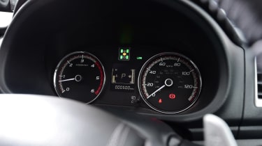 Mitsubishi L200 long termer - fourth report dials