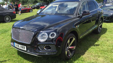 Goodwood 2016 - supercar car park bentayga