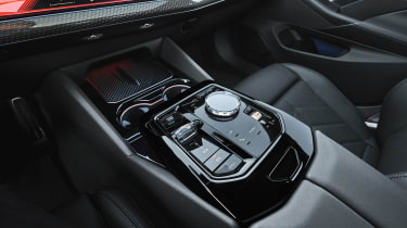 BMW i5 - centre console