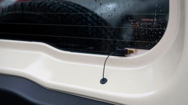 Suzuki Jimny - long term test - rear window heater cable