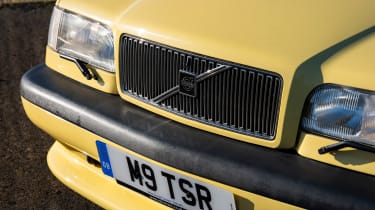 Volvo 850 T-5R - front grille
