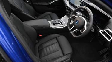 BMW 3 Series Touring - front seats