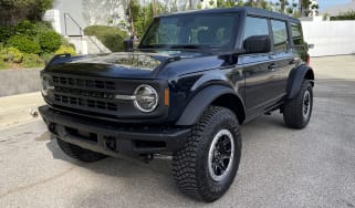 Ford Bronco - front