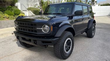 Ford Bronco - front