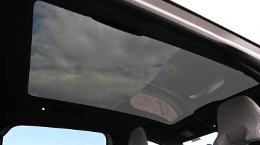 Renault Scenic E-Tech - panoramic sunroof 