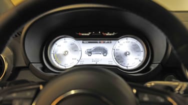 Audi A1 e-tron dials