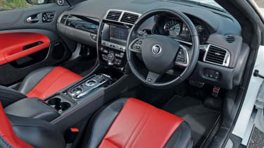 Jaguar XKR Coupe interior
