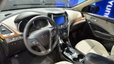 Hyundai Santa Fe LWB interior