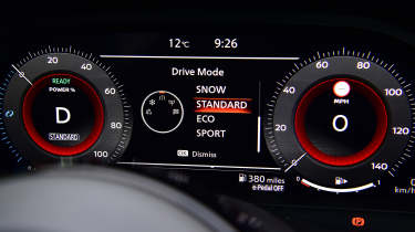 Used Nissan X-Trail - dials