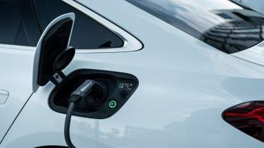 Audi A5 e-hybrid quattro charging 