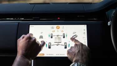 Range Rover Electric - screen