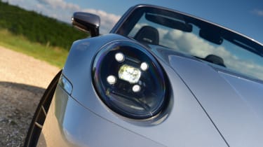 Porsche 911 Cabriolet - headlight