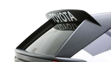 Toyota RAV-X Concept - boot spoiler