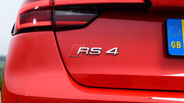 Audi RS 4 Avant - RS 4 badge