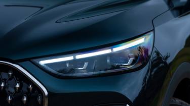 New Chery Tiggo 9 2025 UK review - headlight