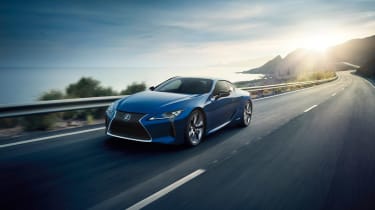 Lexus LC500h - front tracking
