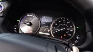 Lexus NX - dials