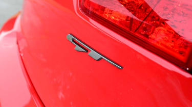 Kia Cee&#039;d GT - rear badge
