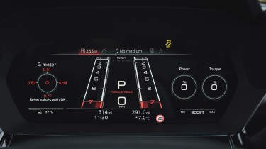 Audi RS 3 Sportback - dials