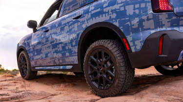 MINI Countryman Edition testing 13