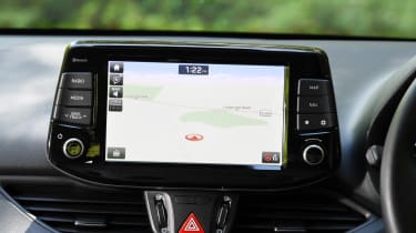 Hyundai i30 Fastback infotainment