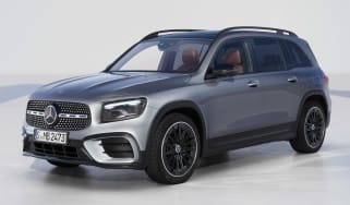 Mercedes GLB facelift - front