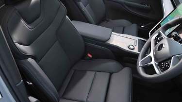 Volvo EX90 - front seats