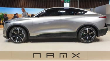 NAMX SUV - side Paris